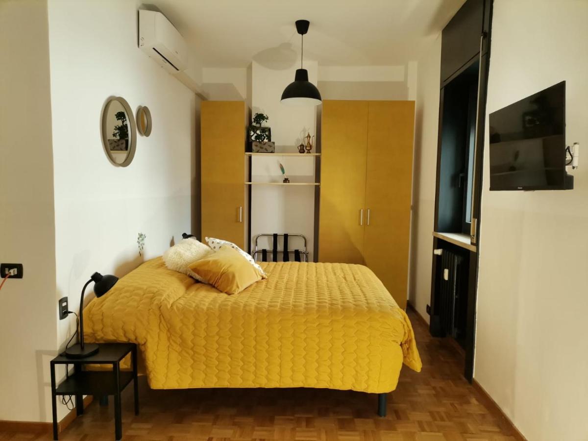 Guesthouse Tree Rooms Industrial Bergamo Eksteriør bilde