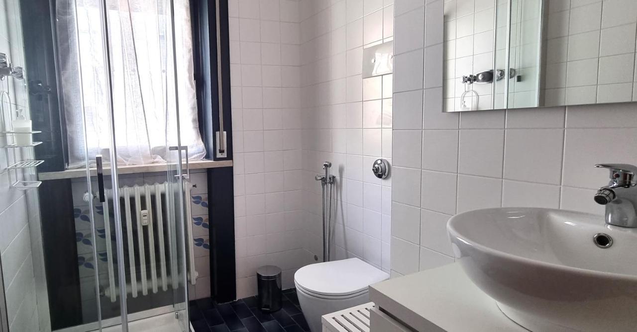 Guesthouse Tree Rooms Industrial Bergamo Eksteriør bilde